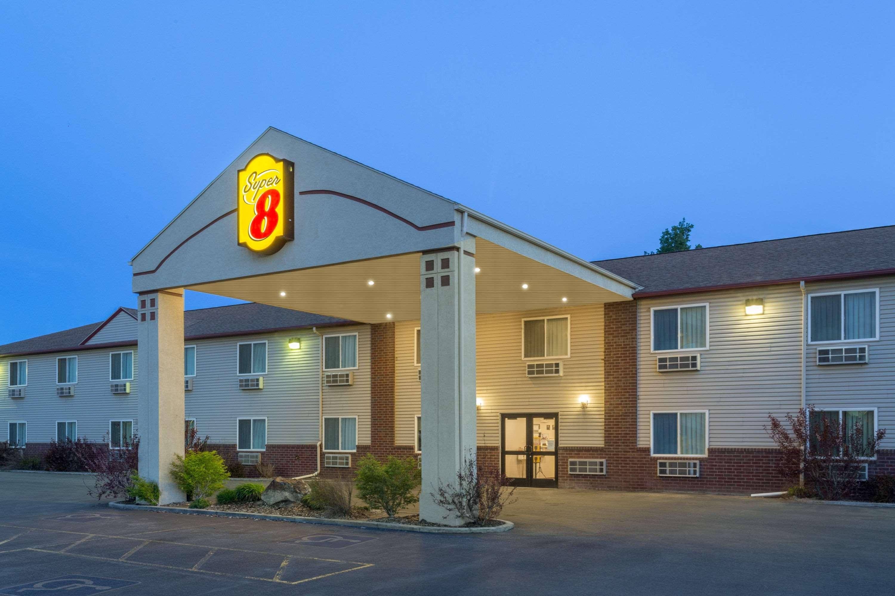 Super 8 By Wyndham Super 8 Blackfoot Extérieur photo